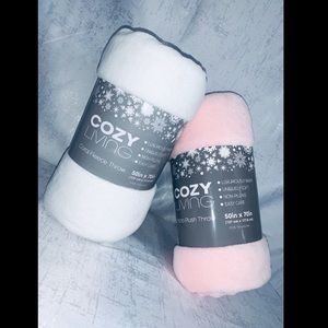 Cozy living plush fleece blankets